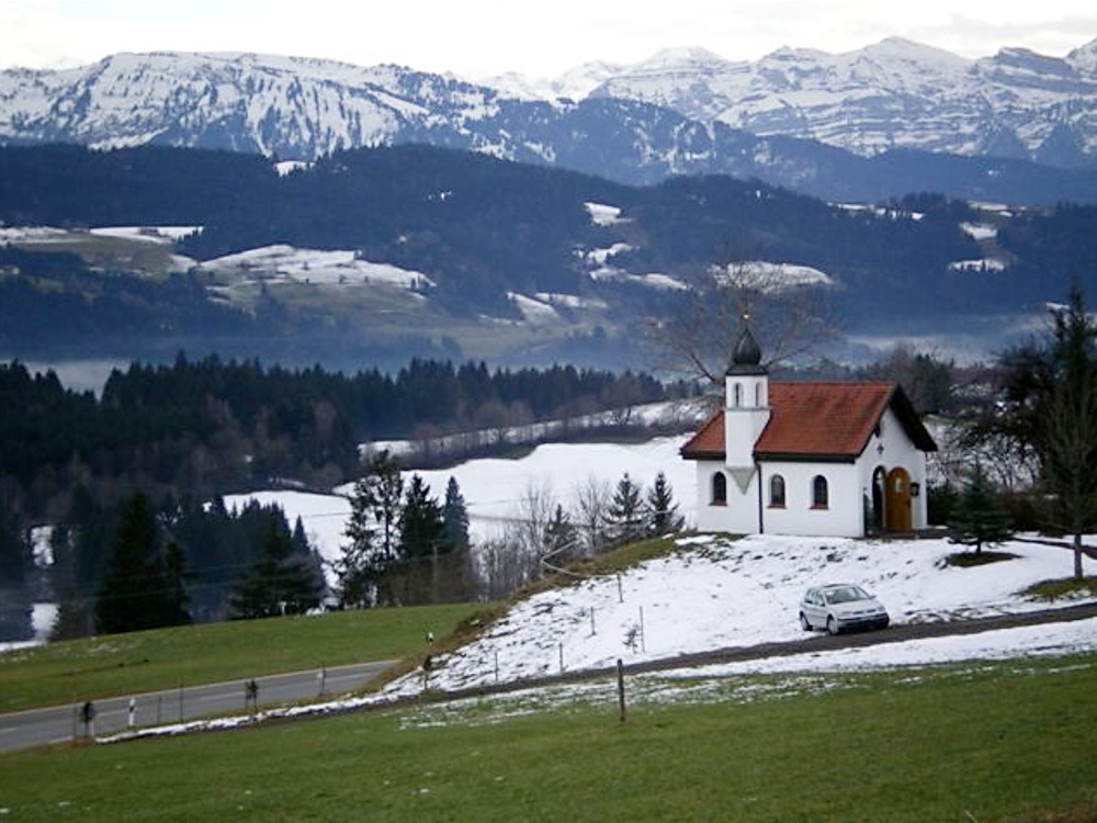 oekumenische-st-hubertus-kapelle-forst-scheidegg-winter-04-800.jpg